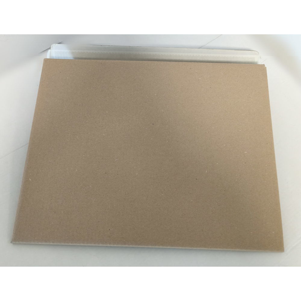 Krabice - tvarový výsek 440x320x0,8 přebal